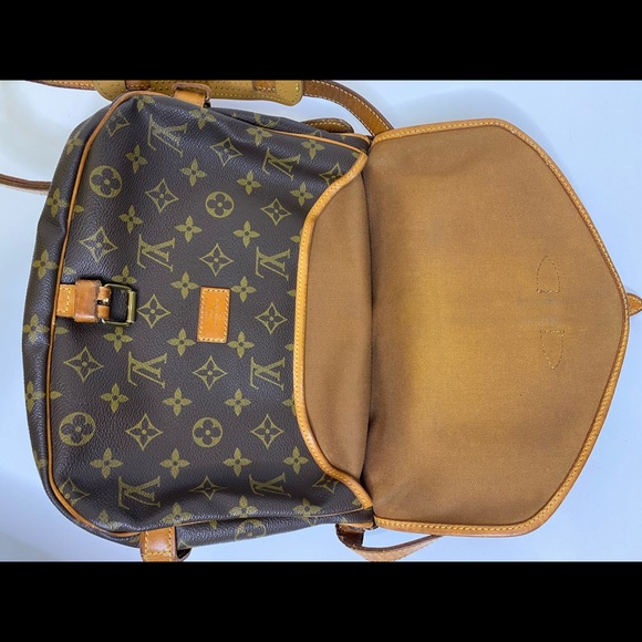 Authentic Louis Vuitton Saumur - Picture 14 of 14